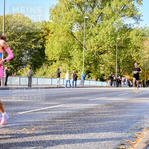 25.10.2026 - hella hamburg halbmarathon Dr. Thomas Lammeyer http://msf.ph/oto/11053631 25.10.2026 10:16:10 Kennedybrücke 38, 3371 meine-sportfotos.de