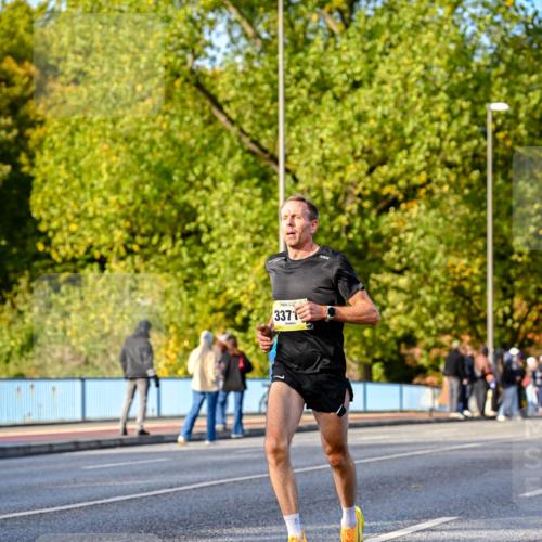 25.10.2026 - hella hamburg halbmarathon Dr. Thomas Lammeyer http://msf.ph/oto/11053648 25.10.2026 10:16:13 Kennedybrücke 3371, 8 meine-sportfotos.de