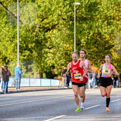 25.10.2026 - hella hamburg halbmarathon Dr. Thomas Lammeyer http://msf.ph/oto/11053677 25.10.2026 10:16:15 Kennedybrücke 34396, 40 meine-sportfotos.de