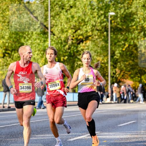 25.10.2026 - hella hamburg halbmarathon Dr. Thomas Lammeyer http://msf.ph/oto/11053692 25.10.2026 10:16:17 Kennedybrücke 34396, 35561, 40 meine-sportfotos.de