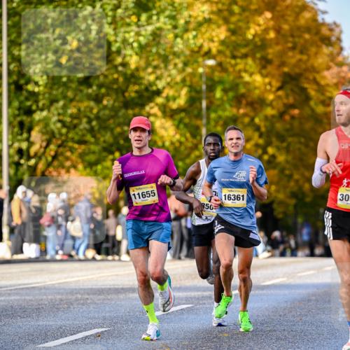 25.10.2026 - hella hamburg halbmarathon Dr. Thomas Lammeyer http://msf.ph/oto/11053726 25.10.2026 10:16:19 Kennedybrücke 309, 11655, 350, 7, 16361 meine-sportfotos.de