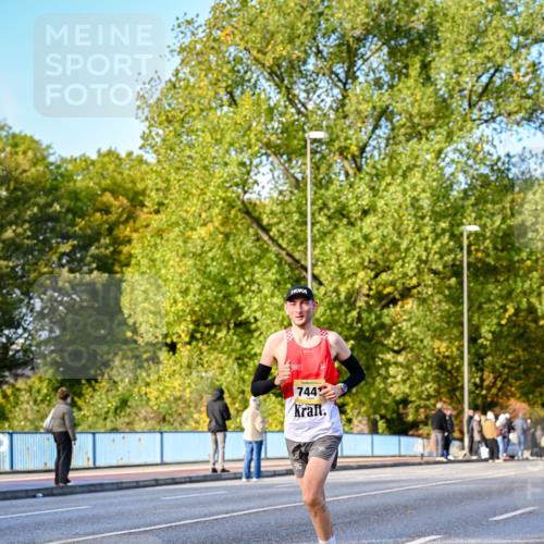 25.10.2026 - hella hamburg halbmarathon Dr. Thomas Lammeyer http://msf.ph/oto/11053794 25.10.2026 10:16:32 Kennedybrücke 7442 meine-sportfotos.de