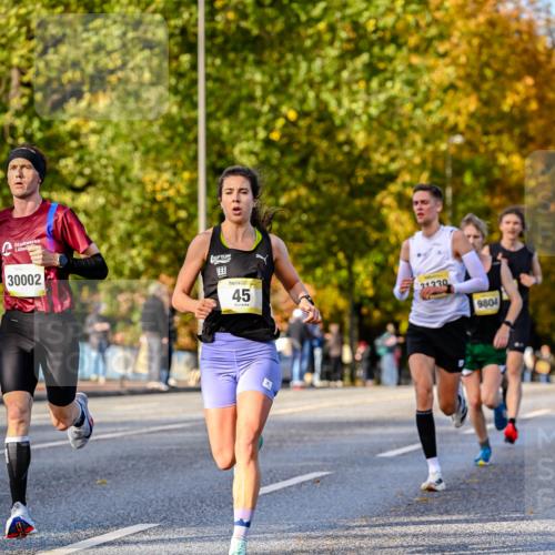 25.10.2026 - hella hamburg halbmarathon Dr. Thomas Lammeyer http://msf.ph/oto/11053867 25.10.2026 10:16:45 Kennedybrücke 30002, 45, 212, 9804 meine-sportfotos.de
