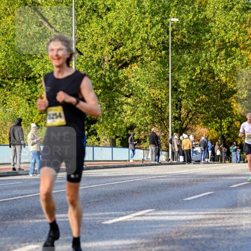 25.10.2026 - hella hamburg halbmarathon Dr. Thomas Lammeyer http://msf.ph/oto/11053906 25.10.2026 10:16:49 Kennedybrücke 3254, 2289 meine-sportfotos.de