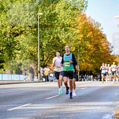 25.10.2026 - hella hamburg halbmarathon Dr. Thomas Lammeyer http://msf.ph/oto/11053920 25.10.2026 10:16:51 Kennedybrücke 13398, 22899 meine-sportfotos.de