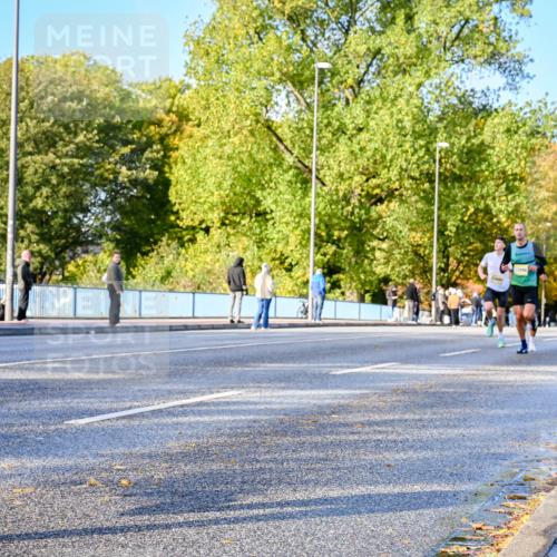 25.10.2026 - hella hamburg halbmarathon Dr. Thomas Lammeyer http://msf.ph/oto/11053921 25.10.2026 10:16:51 Kennedybrücke  meine-sportfotos.de