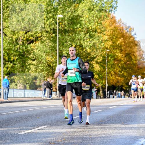 25.10.2026 - hella hamburg halbmarathon Dr. Thomas Lammeyer http://msf.ph/oto/11053929 25.10.2026 10:16:52 Kennedybrücke 22899, 13398, 36367 meine-sportfotos.de