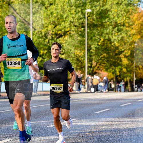 25.10.2026 - hella hamburg halbmarathon Dr. Thomas Lammeyer http://msf.ph/oto/11053946 25.10.2026 10:16:54 Kennedybrücke 13398, 36367 meine-sportfotos.de