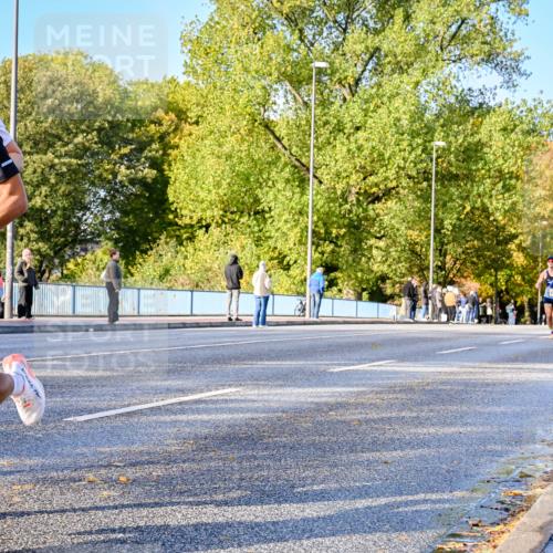 25.10.2026 - hella hamburg halbmarathon Dr. Thomas Lammeyer http://msf.ph/oto/11053961 25.10.2026 10:16:55 Kennedybrücke 3630 meine-sportfotos.de