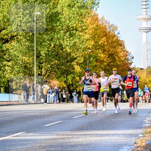 25.10.2026 - hella hamburg halbmarathon Dr. Thomas Lammeyer http://msf.ph/oto/11053962 25.10.2026 10:16:55 Kennedybrücke 6342, 3610, 34758, 122628, 3388, 1314 meine-sportfotos.de