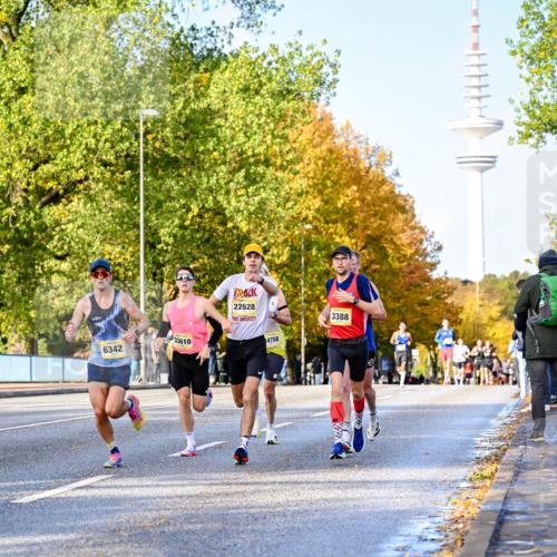 25.10.2026 - hella hamburg halbmarathon Dr. Thomas Lammeyer http://msf.ph/oto/11053980 25.10.2026 10:16:58 Kennedybrücke 6342, 33610, 22628, 4758, 3388 meine-sportfotos.de