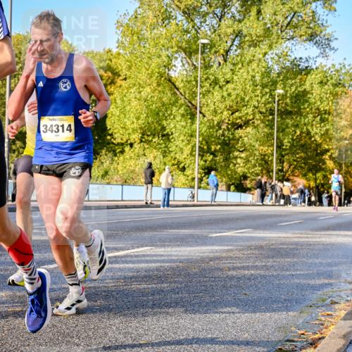 25.10.2026 - hella hamburg halbmarathon Dr. Thomas Lammeyer http://msf.ph/oto/11054008 25.10.2026 10:17:02 Kennedybrücke 3388, 34314 meine-sportfotos.de