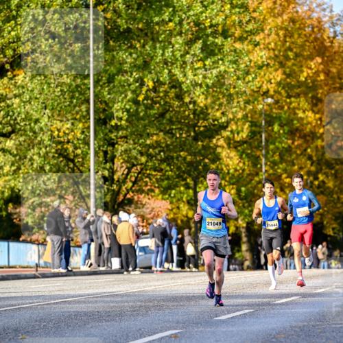25.10.2026 - hella hamburg halbmarathon Dr. Thomas Lammeyer http://msf.ph/oto/11054012 25.10.2026 10:17:03 Kennedybrücke 21049, 25044 meine-sportfotos.de
