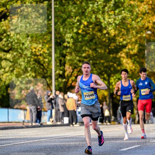 25.10.2026 - hella hamburg halbmarathon Dr. Thomas Lammeyer http://msf.ph/oto/11054023 25.10.2026 10:17:05 Kennedybrücke 21049, 25044, 200 meine-sportfotos.de