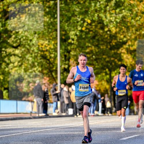 25.10.2026 - hella hamburg halbmarathon Dr. Thomas Lammeyer http://msf.ph/oto/11054025 25.10.2026 10:17:05 Kennedybrücke 21049, 25044, 0014 meine-sportfotos.de