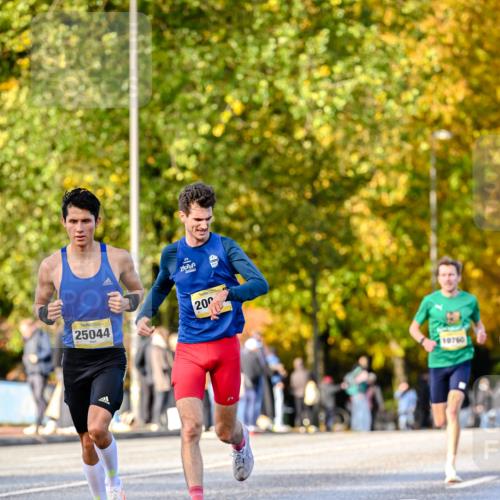 25.10.2026 - hella hamburg halbmarathon Dr. Thomas Lammeyer http://msf.ph/oto/11054039 25.10.2026 10:17:08 Kennedybrücke 25044, 20, 10760 meine-sportfotos.de