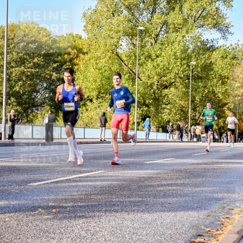 25.10.2026 - hella hamburg halbmarathon Dr. Thomas Lammeyer http://msf.ph/oto/11054058 25.10.2026 10:17:10 Kennedybrücke 25044, 10760 meine-sportfotos.de