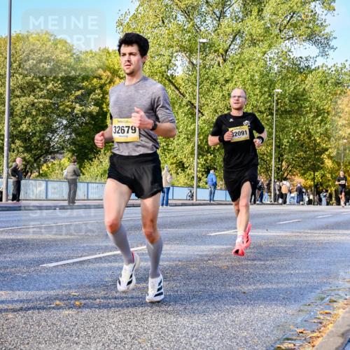 25.10.2026 - hella hamburg halbmarathon Dr. Thomas Lammeyer http://msf.ph/oto/11054111 25.10.2026 10:17:17 Kennedybrücke 32679, 2091 meine-sportfotos.de