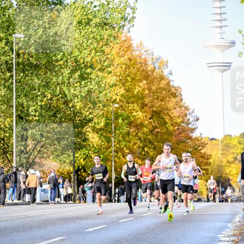 25.10.2026 - hella hamburg halbmarathon Dr. Thomas Lammeyer http://msf.ph/oto/11054118 25.10.2026 10:17:17 Kennedybrücke 35367, 10985, 19706, 3087, 35006 meine-sportfotos.de