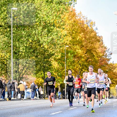 25.10.2026 - hella hamburg halbmarathon Dr. Thomas Lammeyer http://msf.ph/oto/11054126 25.10.2026 10:17:18 Kennedybrücke 10985, 19706, 308, 35367, 35006 meine-sportfotos.de