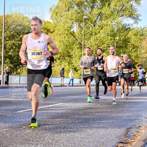 25.10.2026 - hella hamburg halbmarathon Dr. Thomas Lammeyer http://msf.ph/oto/11054151 25.10.2026 10:17:24 Kennedybrücke 35367, 35, 19700, 35006, 2997, 20045, 21479 meine-sportfotos.de