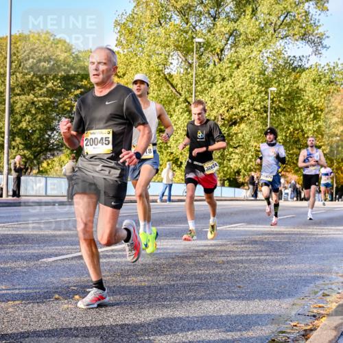 25.10.2026 - hella hamburg halbmarathon Dr. Thomas Lammeyer http://msf.ph/oto/11054170 25.10.2026 10:17:26 Kennedybrücke 6, 20045, 8, 801, 3034, 15879 meine-sportfotos.de