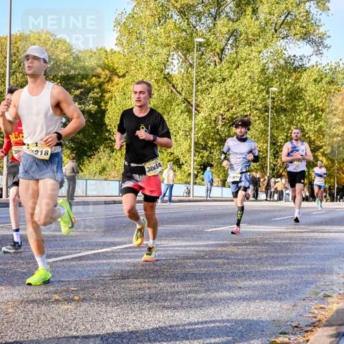 25.10.2026 - hella hamburg halbmarathon Dr. Thomas Lammeyer http://msf.ph/oto/11054178 25.10.2026 10:17:26 Kennedybrücke 30, 218, 3034, 5879 meine-sportfotos.de