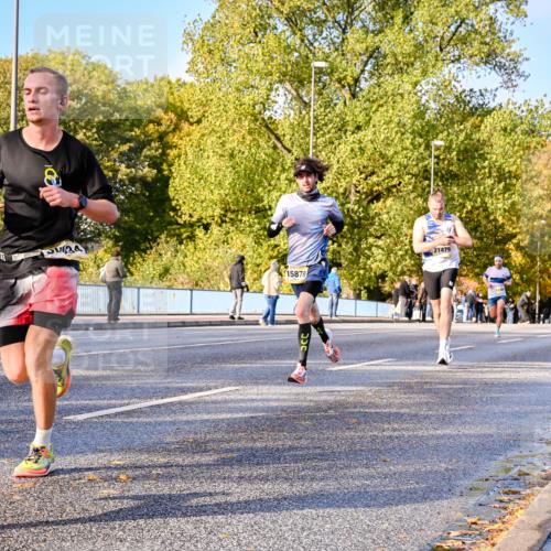 25.10.2026 - hella hamburg halbmarathon Dr. Thomas Lammeyer http://msf.ph/oto/11054182 25.10.2026 10:17:27 Kennedybrücke 15879, 21479 meine-sportfotos.de