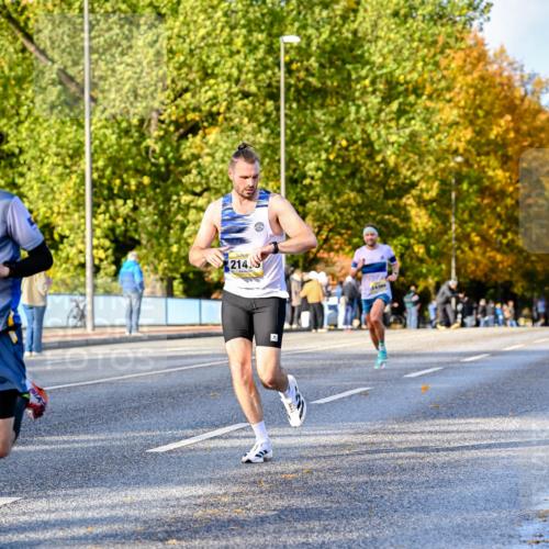 25.10.2026 - hella hamburg halbmarathon Dr. Thomas Lammeyer http://msf.ph/oto/11054183 25.10.2026 10:17:27 Kennedybrücke 214, 5 meine-sportfotos.de