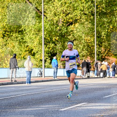 25.10.2026 - hella hamburg halbmarathon Dr. Thomas Lammeyer http://msf.ph/oto/11054200 25.10.2026 10:17:29 Kennedybrücke 24366 meine-sportfotos.de