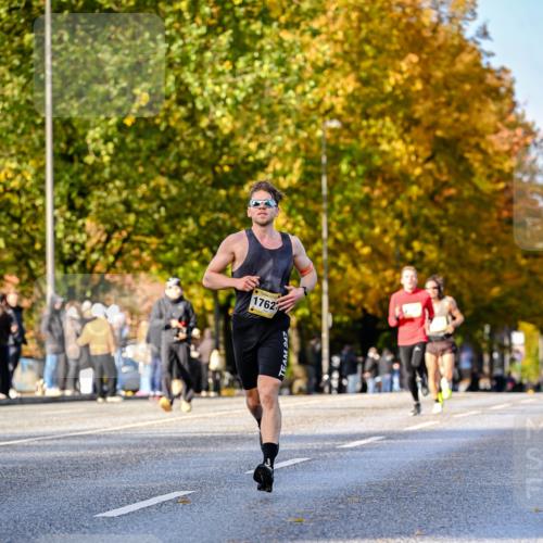 25.10.2026 - hella hamburg halbmarathon Dr. Thomas Lammeyer http://msf.ph/oto/11054213 25.10.2026 10:17:32 Kennedybrücke 1762 meine-sportfotos.de