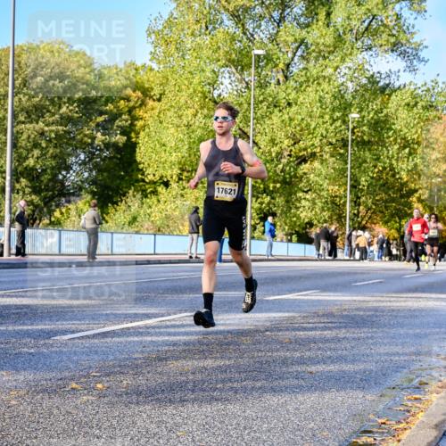 25.10.2026 - hella hamburg halbmarathon Dr. Thomas Lammeyer http://msf.ph/oto/11054229 25.10.2026 10:17:36 Kennedybrücke 17621 meine-sportfotos.de
