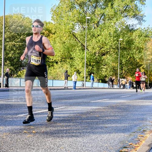 25.10.2026 - hella hamburg halbmarathon Dr. Thomas Lammeyer http://msf.ph/oto/11054236 25.10.2026 10:17:36 Kennedybrücke 17621 meine-sportfotos.de