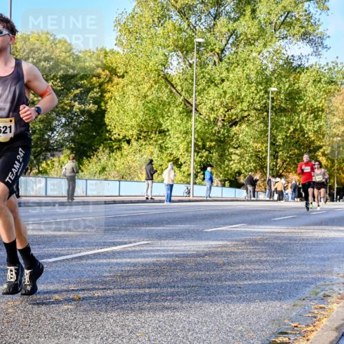 25.10.2026 - hella hamburg halbmarathon Dr. Thomas Lammeyer http://msf.ph/oto/11054239 25.10.2026 10:17:36 Kennedybrücke 17621, 247 meine-sportfotos.de