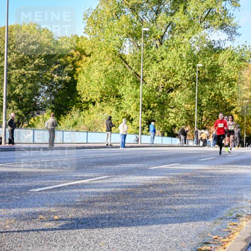 25.10.2026 - hella hamburg halbmarathon Dr. Thomas Lammeyer http://msf.ph/oto/11054242 25.10.2026 10:17:37 Kennedybrücke 7621, 247 meine-sportfotos.de