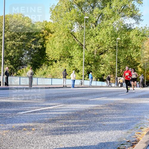 25.10.2026 - hella hamburg halbmarathon Dr. Thomas Lammeyer http://msf.ph/oto/11054244 25.10.2026 10:17:37 Kennedybrücke 31621 meine-sportfotos.de
