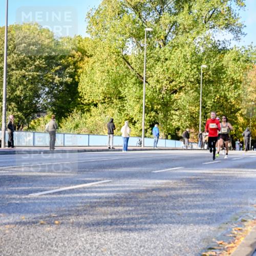 25.10.2026 - hella hamburg halbmarathon Dr. Thomas Lammeyer http://msf.ph/oto/11054246 25.10.2026 10:17:37 Kennedybrücke  meine-sportfotos.de