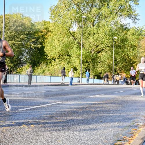 25.10.2026 - hella hamburg halbmarathon Dr. Thomas Lammeyer http://msf.ph/oto/11054281 25.10.2026 10:17:42 Kennedybrücke 35, 34164, 8584 meine-sportfotos.de