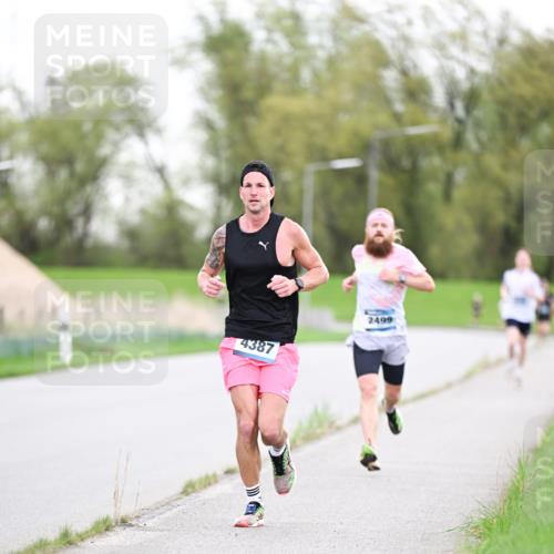 07.04.2024 - 43. Internationalen Wilhelmsburger Insellauf Dr. Thomas Lammeyer http://msf.ph/oto/6037580 07.04.2024 10:22:27 Laufen 4387, 2499 meine-sportfotos.de