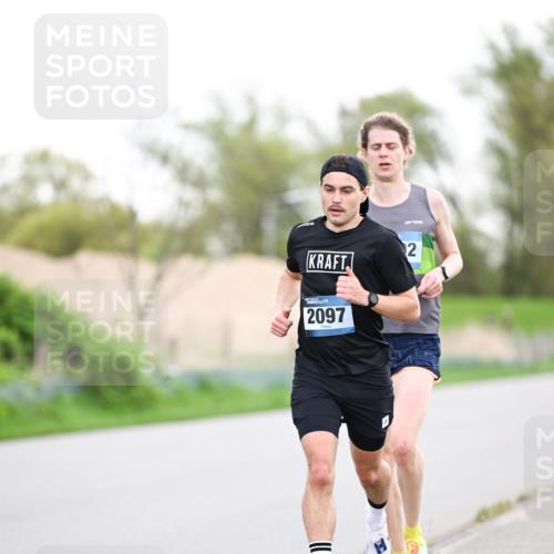 07.04.2024 - 43. Internationalen Wilhelmsburger Insellauf Dr. Thomas Lammeyer http://msf.ph/oto/6037636 07.04.2024 10:22:48 Laufen 2, 2097 meine-sportfotos.de