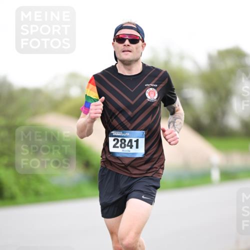 07.04.2024 - 43. Internationalen Wilhelmsburger Insellauf Dr. Thomas Lammeyer http://msf.ph/oto/6037663 07.04.2024 10:22:53 Laufen 43, 2841, 1910 meine-sportfotos.de