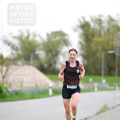 07.04.2024 - 43. Internationalen Wilhelmsburger Insellauf Dr. Thomas Lammeyer http://msf.ph/oto/6037666 07.04.2024 10:22:56 Laufen  meine-sportfotos.de
