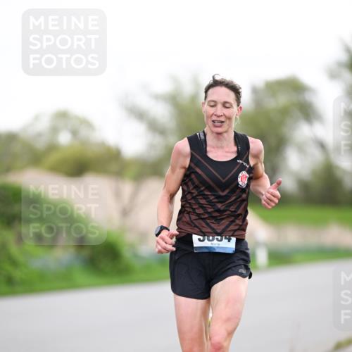 07.04.2024 - 43. Internationalen Wilhelmsburger Insellauf Dr. Thomas Lammeyer http://msf.ph/oto/6037678 07.04.2024 10:22:57 Laufen  meine-sportfotos.de