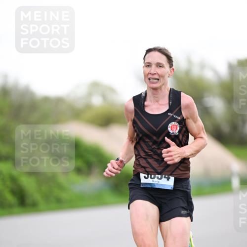 07.04.2024 - 43. Internationalen Wilhelmsburger Insellauf Dr. Thomas Lammeyer http://msf.ph/oto/6037681 07.04.2024 10:22:58 Laufen 1910 meine-sportfotos.de