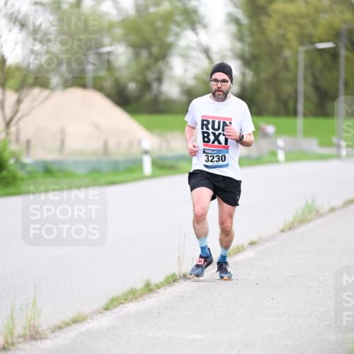 07.04.2024 - 43. Internationalen Wilhelmsburger Insellauf Dr. Thomas Lammeyer http://msf.ph/oto/6037686 07.04.2024 10:23:11 Laufen 3230 meine-sportfotos.de