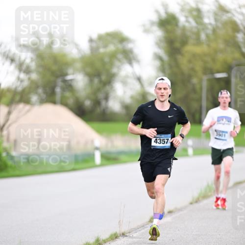 07.04.2024 - 43. Internationalen Wilhelmsburger Insellauf Dr. Thomas Lammeyer http://msf.ph/oto/6037709 07.04.2024 10:23:17 Laufen 4357, 3901 meine-sportfotos.de