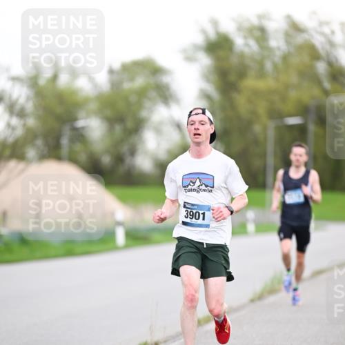 07.04.2024 - 43. Internationalen Wilhelmsburger Insellauf Dr. Thomas Lammeyer http://msf.ph/oto/6037726 07.04.2024 10:23:20 Laufen 3901 meine-sportfotos.de