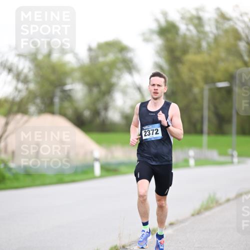 07.04.2024 - 43. Internationalen Wilhelmsburger Insellauf Dr. Thomas Lammeyer http://msf.ph/oto/6037737 07.04.2024 10:23:23 Laufen 2372 meine-sportfotos.de