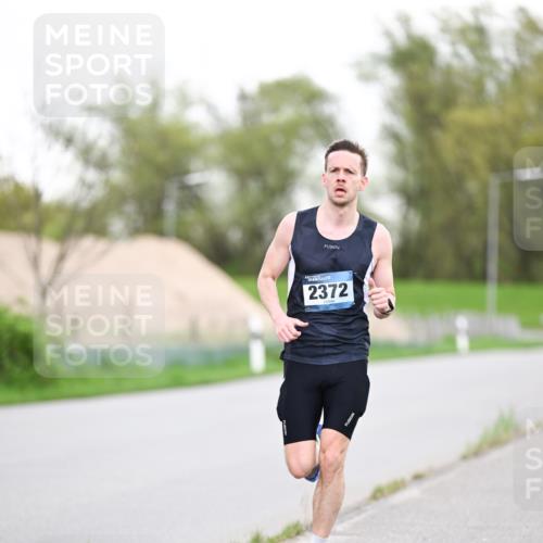 07.04.2024 - 43. Internationalen Wilhelmsburger Insellauf Dr. Thomas Lammeyer http://msf.ph/oto/6037741 07.04.2024 10:23:24 Laufen 2372 meine-sportfotos.de