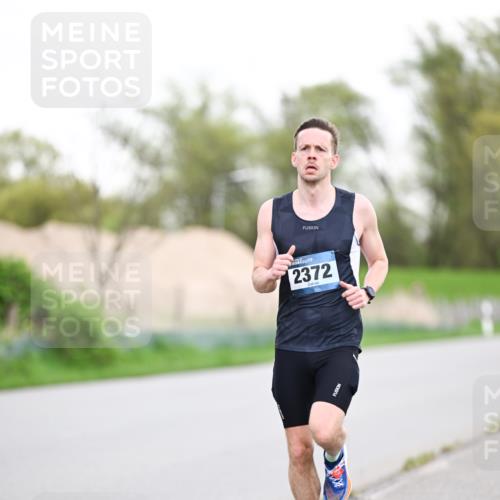 07.04.2024 - 43. Internationalen Wilhelmsburger Insellauf Dr. Thomas Lammeyer http://msf.ph/oto/6037744 07.04.2024 10:23:24 Laufen 2372 meine-sportfotos.de